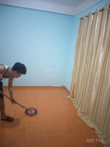 Còn 1 phòng cho (nam) thuê 12m2, giá 1tr8/th, sạch, đẹp, không chung chủ Quận 4, TP. HCM