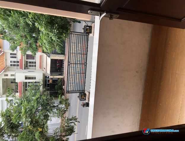 CĂN HỘ 40m2 rất đẹp, Đầy Đủ Nội thất, khu biệt thự Him Lam sang trọng