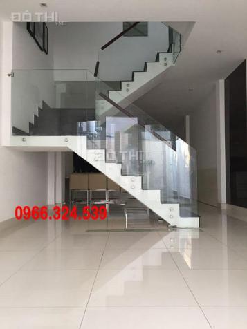 Cho thuê nhà riêng 1 Trệt 2 lầu, gồm 3 phòng ngủ, 2WC, sân phơi