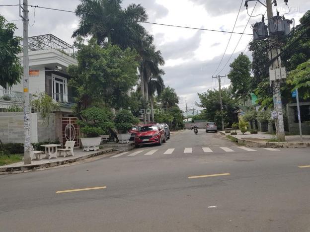 Bán nền biệt thự đường Nguyễn Hữu Dật, Q. Tân Phú, DT 10x18m, 12 tỷ thương lượng