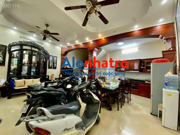 BÁN GẤP PHÂN LÔ LẠC TRUNG 51M2 4 TẦNG MT6M GARA 7 CHỖ ÔTÔ TRÁNH VỈA HÈ 5M CHỈ 7.2 TỶ HAI BÀ TRƯNG