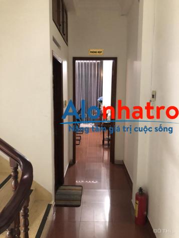 Bán nhà mặt phố Nguyễn Đình Chính - Hiện đang cho thuê 45 tr/tháng - Giá cả thương lượng