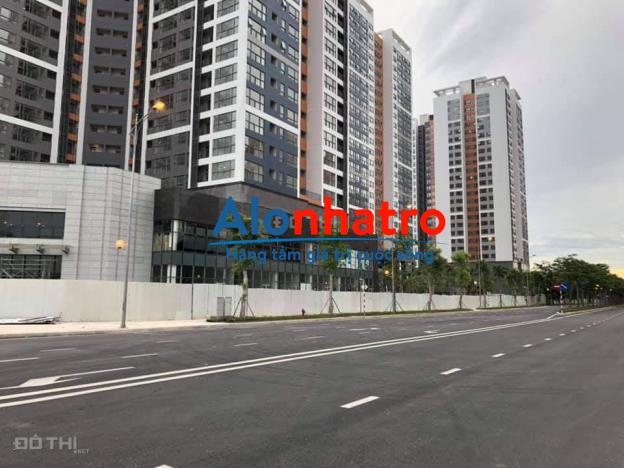 Cần cho thuê shop chân đế chung cư Starlake