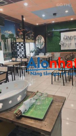 Mặt phố Nguyễn Khang. DT 60m, Mt khủng 9.4m
