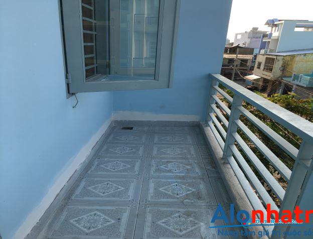 PHÒNG TRỌ RẤT ĐẸP, CÓ GÁC RỘNG  TỦ BẾP, CHẬU RỬA, WC RIÊNG, gần LOTTE quận 7