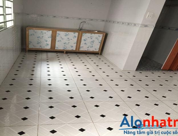 PHÒNG TRỌ RẤT ĐẸP, CÓ GÁC RỘNG  TỦ BẾP, CHẬU RỬA, WC RIÊNG, gần LOTTE quận 7