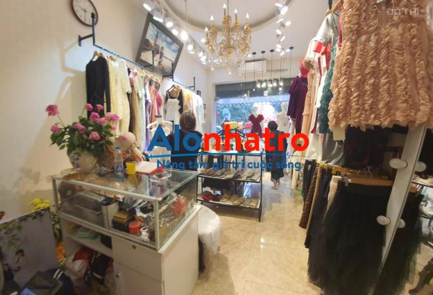 Bán gấp nhà mặt phố Tây Sơn - Ngã tư Thái Hà + Chùa Bộc, 30.2m2 x 6 tầng, sổ đỏ CC. Giá chỉ 12 tỷ