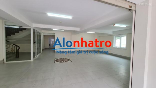 Biệt thự cho thuê mặt tiền Nguyễn Văn Hưởng, Thảo Điền, Quận 2. Diện tích: 500m2, giá tốt