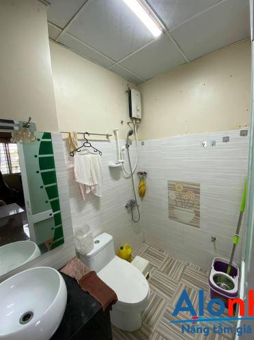 Căn hộ giá rẻ ngay trung tâm Q1 Nguyễn Trãi