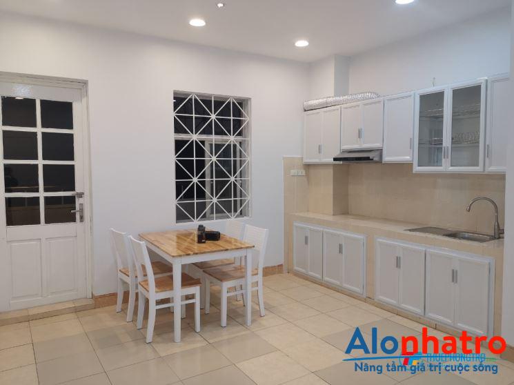 Chính chủ cho thuê căn hộ chung cư N01 ngõ 84 Chùa Láng, 45m2, 1PN, sạch sẽ, thoáng mát