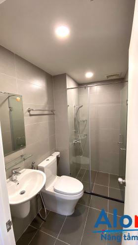Căn hộ nội thất cao cấp, 2 phòng ngủ, ban công lộng gió, phòng ngủ tách bếp khu trung tâm - Quận 3