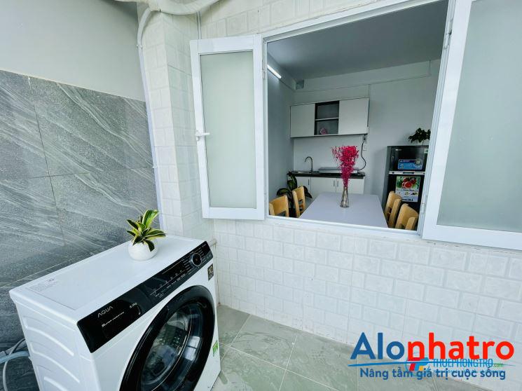Cho thuê căn hộ Penthouse 1PN, 1PK ban công siêu vip mặt tiền đường lớn Phan Đình Phùng ,Phú Nhuận