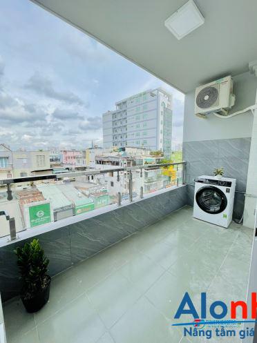 Cho thuê căn hộ Penthouse 1PN, 1PK ban công siêu vip mặt tiền đường lớn Phan Đình Phùng ,Phú Nhuận