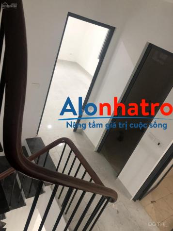 Cho thuê nhà biệt thự khu chia lô đường Võ Chí Công. Diện tích 70m2x5 tầng lô góc 3 mặt thoáng, mặt