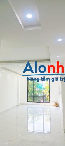 Bán nhà mặt phố Nguyễn Văn Trỗi, Mỗ Lao, Hà Đông