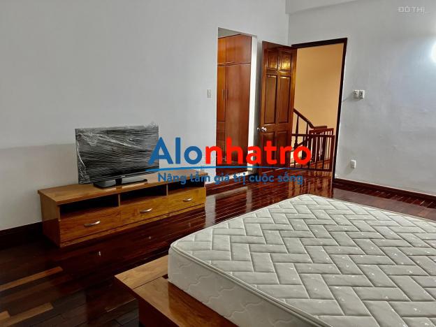 Cho thuê nhà phố, biệt thự Thảo Điền, tp Thủ Đức. Vị trí đẹp, giá tốt LH 0903652452 Mr. Phú