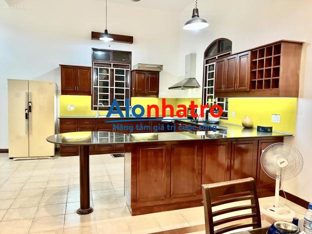 Cho thuê nhà phố, biệt thự Thảo Điền, tp Thủ Đức. Vị trí đẹp, giá tốt LH 0903652452 Mr. Phú