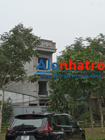 Lô góc 50m2 x 4 tầng ngõ 48 đường Cổ Linh đối diện TTTM Aeon