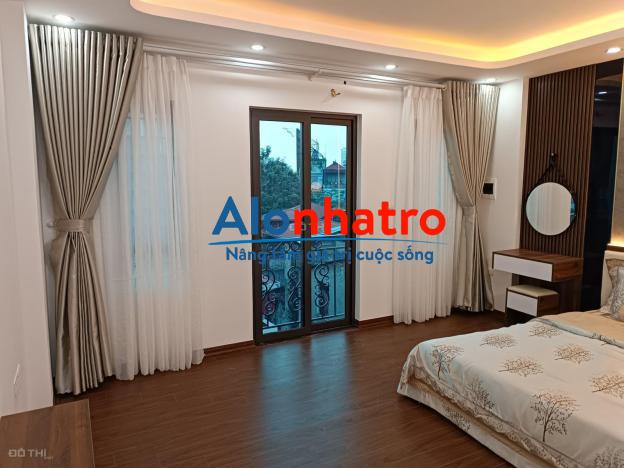 Nhà phố víp Nguyễn Sơn, Long Biên số 6 ngõ 99, 33m2x6T, 4.9 tỷ(chính chủ 100%)