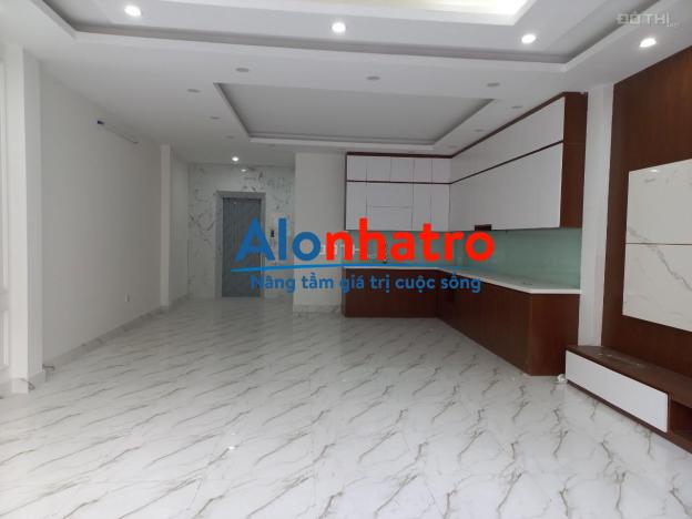 Bán nhà mặt phố Trương Định, DT 75m2 x 5 tầng có thang máy tiện cho thuê, kinh doanh. Giá 16,5 tỷ