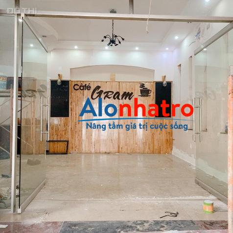 Nhà MT 8M Cho thuê số 8 Nguyễn Văn Mại, P4, TB, 3 Tầng, DTXD: 400m2, Nhà Mới có sẵn 4 Máy Lạnh