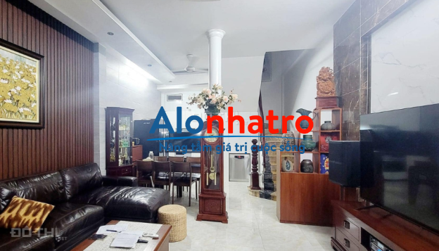 Bán nhà riêng N16 phố Cầu Giấy Hà Nội: DT: 107m2, MT 8,6m nhà 3 tầng