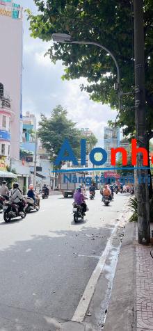 Cho thuê MTKD Huỳnh Văn Bánh, Phú Nhuận, 4 tầng, 260m2 SD, giá 40tr