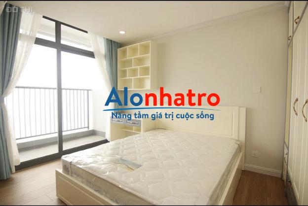 Cho thuê căn hộ chung cư Discovery Complex 302 Cầu Giấy, Căn 2PN tầng trung