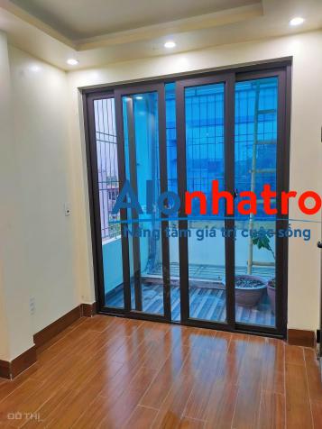 Cho thuê căn nhà 4 tầng mặt đường Hạ Lũng, Hải An.