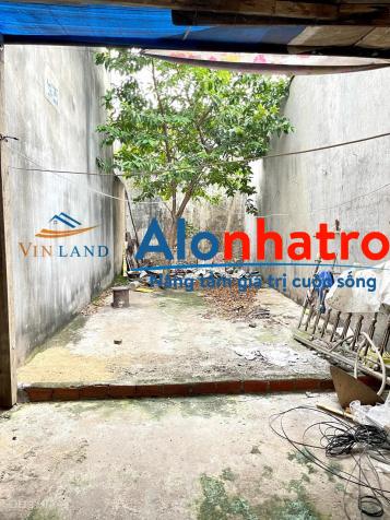 Cho thuê nhà 2PN có sân trồng rau nuôi gà gần chợ cổng 10 Long Bình