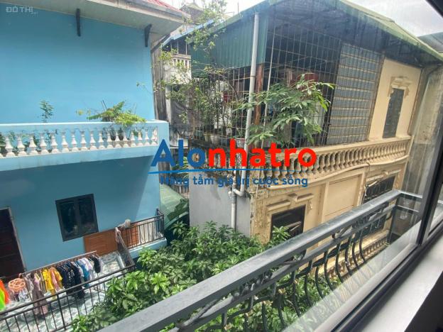 Cho thuê nhà ngõ 89 Lạc Long Quân- 10m ott- nhà mới koong- 5 tầng- 4 ngủ- chỉ 15tr.