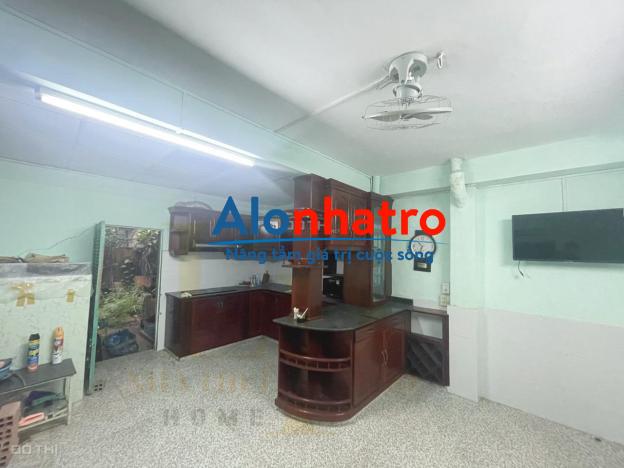 Cho thuê nhà trệt lững lầu mặt tiền đường lý tự trọng, ninh kiều, cần thơ, gần ngã ba trần hưng đạo