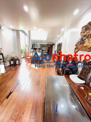 Nhà mặt phố Trương Định, lô góc 2 mặt tiền 125m2 x 7T thang máy, giá 28 tỷ, 0985868893