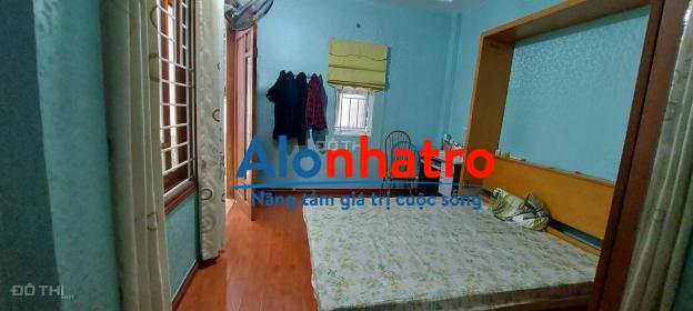 Bán nhà phố Nguyễn khánh toàn ô tô đỗ cửa. Diện tích 30m², 4 tầng, mặt tiền 6,3m, giá 3,5 tỷ.
