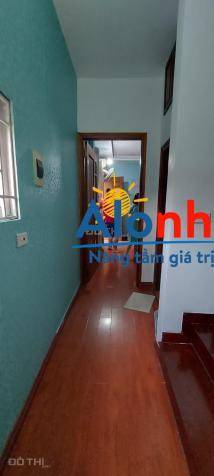 Bán nhà phố Nguyễn khánh toàn ô tô đỗ cửa. Diện tích 30m², 4 tầng, mặt tiền 6,3m, giá 3,5 tỷ.