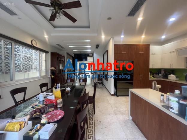 Chính chủ cho thuê biệt thự đơn lập căn góc Anh Đào nằm trong Khu đô thị Vinhomes Riverside