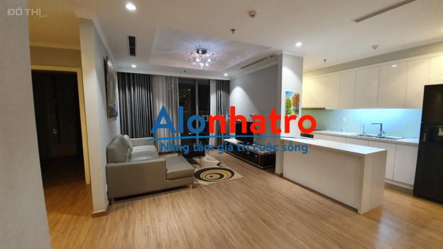 Gia đình cho thuê căn 3 phòng ngủ tòa Park Hill - Park Premium, nội thất đẹp, nhà sáng thoáng