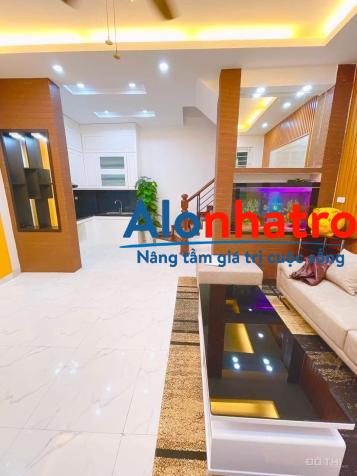 NHÀ ĐẸP THỤY KHUÊ - HỒ TÂY LỘNG GIÓ - MẶT TIỀN RỘNG - NGÕ BA GÁC PHI - HAI THOÁNG - CHỈ 5 PHÚT RA Đ