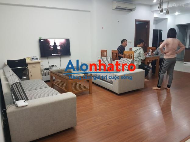 Cho thuê căn hộ 3 phòng ngủ đẹp ở Star Tower, Dương Đình Nghệ