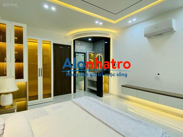 Cho thuê nhà hẻm xe hơi 656 CMT8, quận 3, nhà có 5 phòng rộng rãi