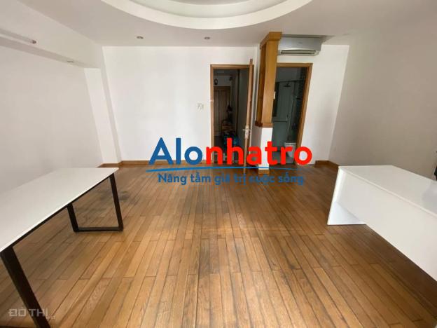 Cho thuê nhà nguyên căn hẻm xe hơi đường Ba Vì, Quận Tân Bình