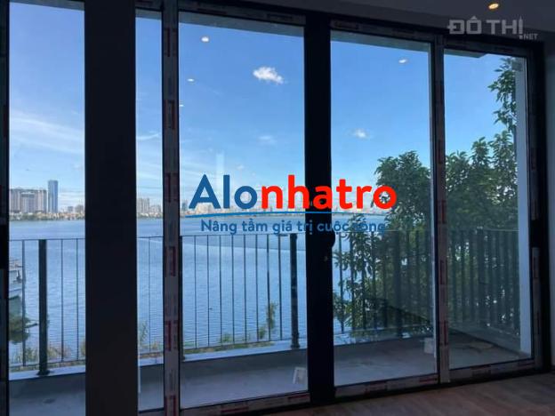 Cần bán siêu gấp tòa apartment quận Tây Hồ, DT 120m2 x 10T, MT 10m, giá 39 tỷ