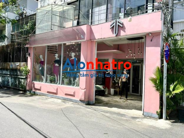 Cho thuê nhà 400/10 Lê Văn Sỹ, Quận 3 ngang 9m trống suốt
