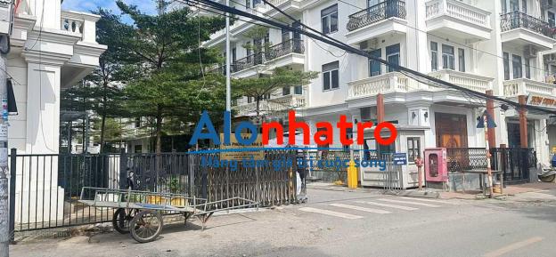 CHo thuê nhà liền kề dự án Vinadic Phú Diễn