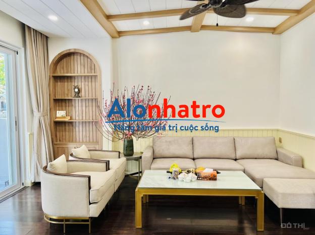 Cho thuê BT Phú Mỹ Hưng - Q7, nhà 4 phòng ngủ, nội thất hiện đại. E Duyên 0367 078 317