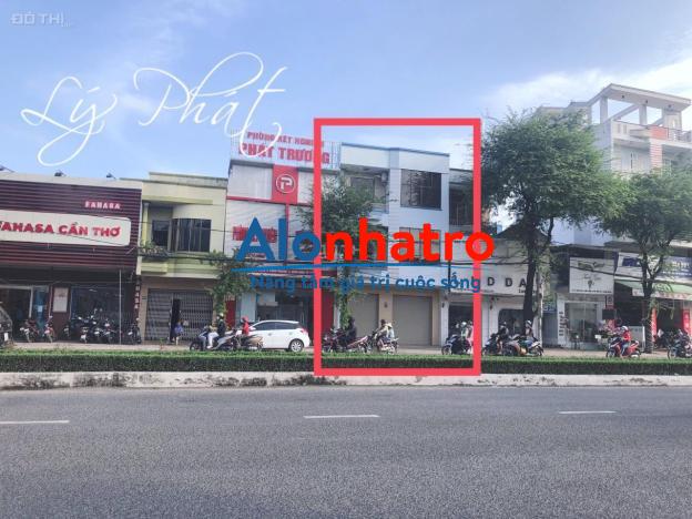 Cho thuê nhà 1 trệt 2 lầu mặt tiền ngang 7m đường 30/4, ninh kiều, cần thơ, nhà kế nhà sách fahasa