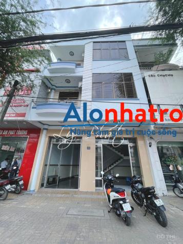 Cho thuê nhà 1 trệt 2 lầu mặt tiền ngang 7m đường 30/4, ninh kiều, cần thơ, nhà kế nhà sách fahasa