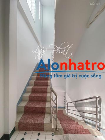 Cho thuê nhà 1 trệt 2 lầu mặt tiền ngang 7m đường 30/4, ninh kiều, cần thơ, nhà kế nhà sách fahasa