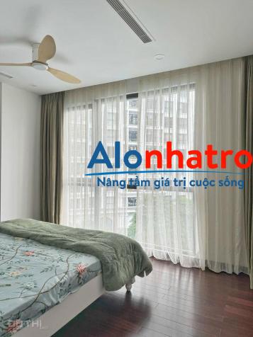 Cho thuê Royal City căn 3PN (full đồ, hơn 130 m2, tầng thấp, 25Th/th), LH: 0912.396.400 (Miễn TG)