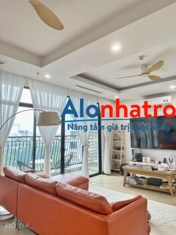 Cho thuê Royal City căn 3PN (full đồ, hơn 130 m2, tầng thấp, 25Th/th), LH: 0912.396.400 (Miễn TG)